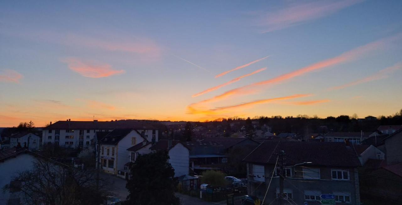 Chez Les Poilus Lägenhet Verdun-sur-Meuse Exteriör bild